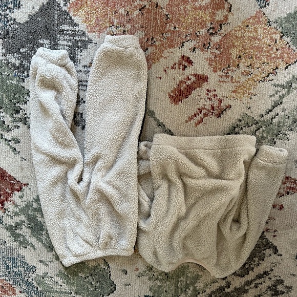 Boutique Boys Sherpa Jogger Sweat Set Pullover Top and Sweatpants EUC size 5/6 - Picture 5 of 10